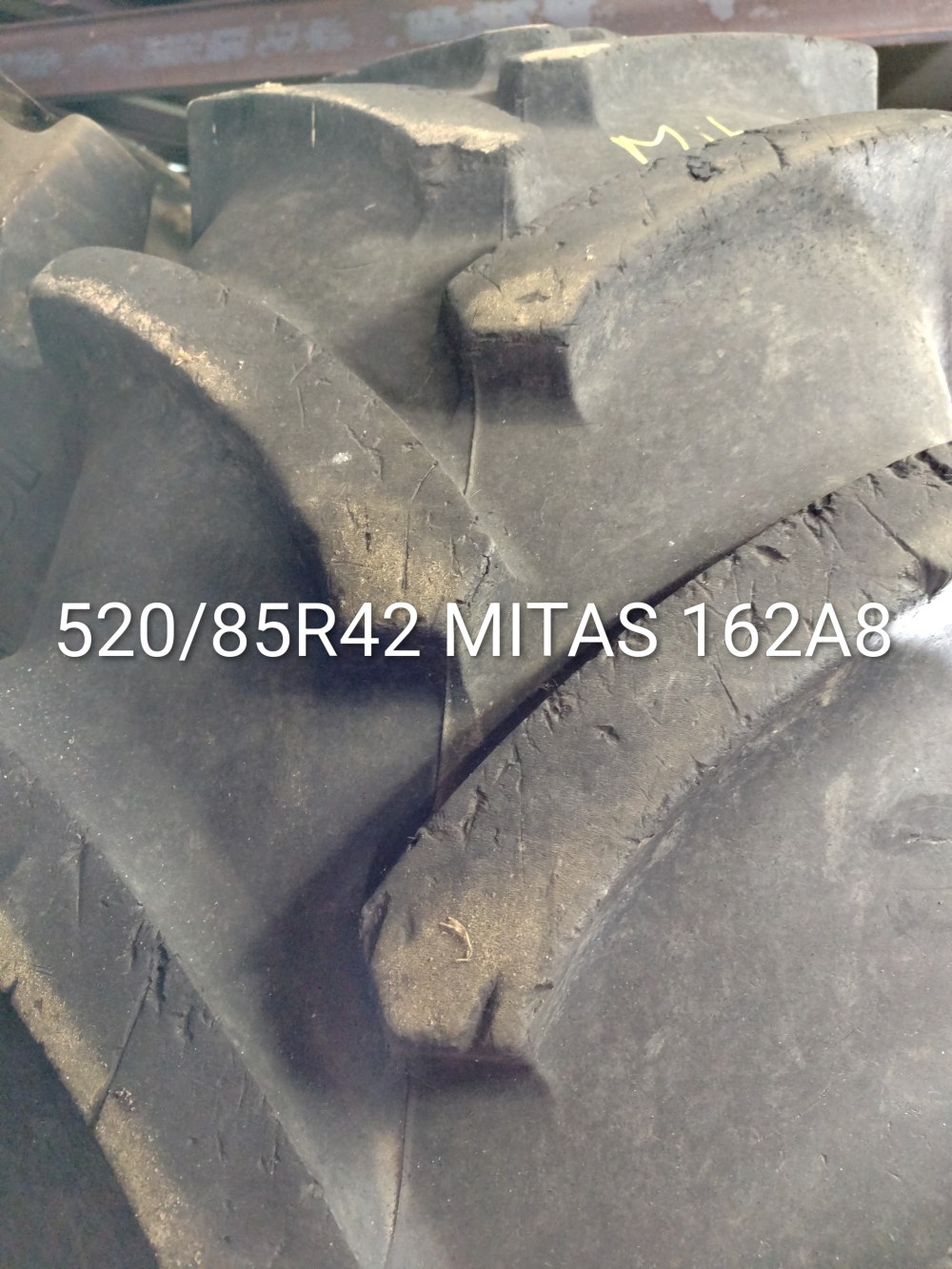 Pneu 520/85R42