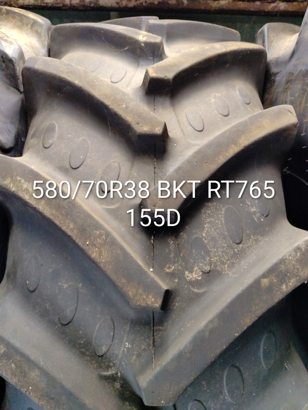 Pneu 580/70R38