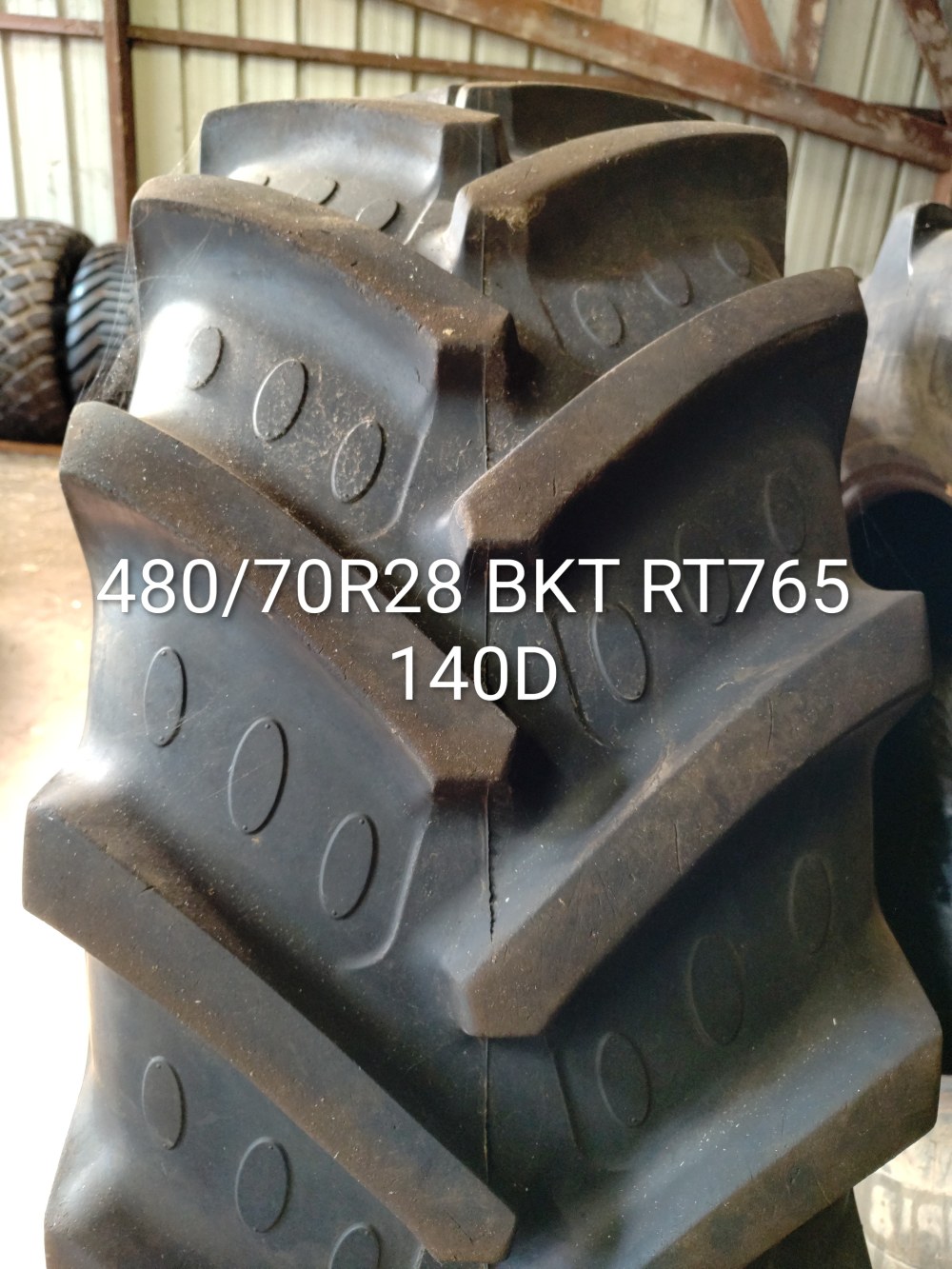 Pneu 480/70R28