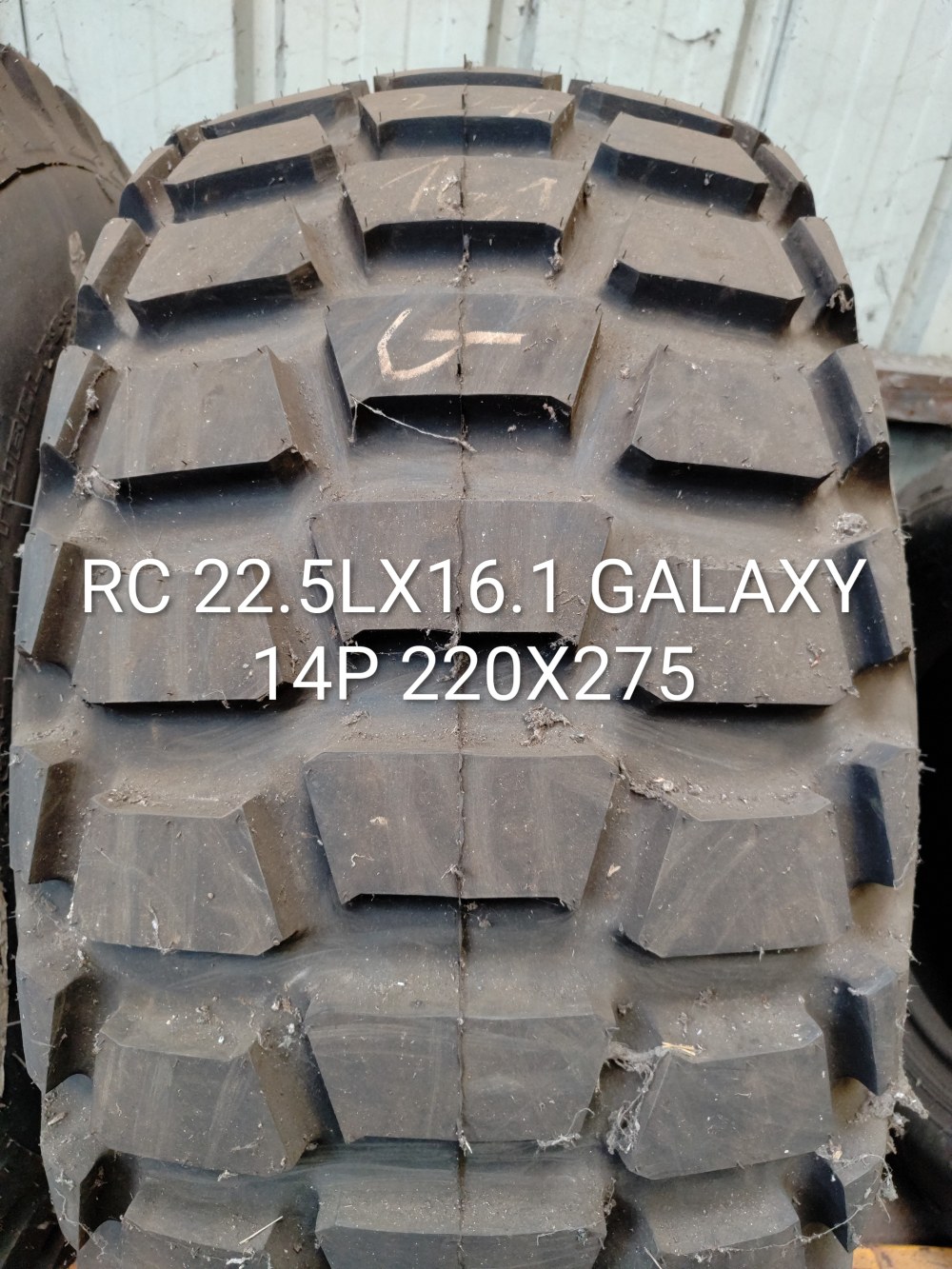 Pneu RC 22.5LX16.1