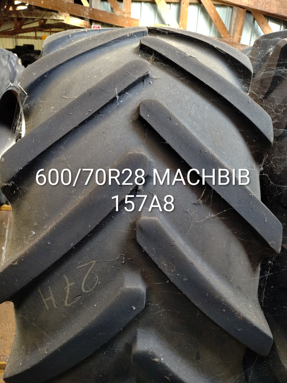 Pneu 600/70R28