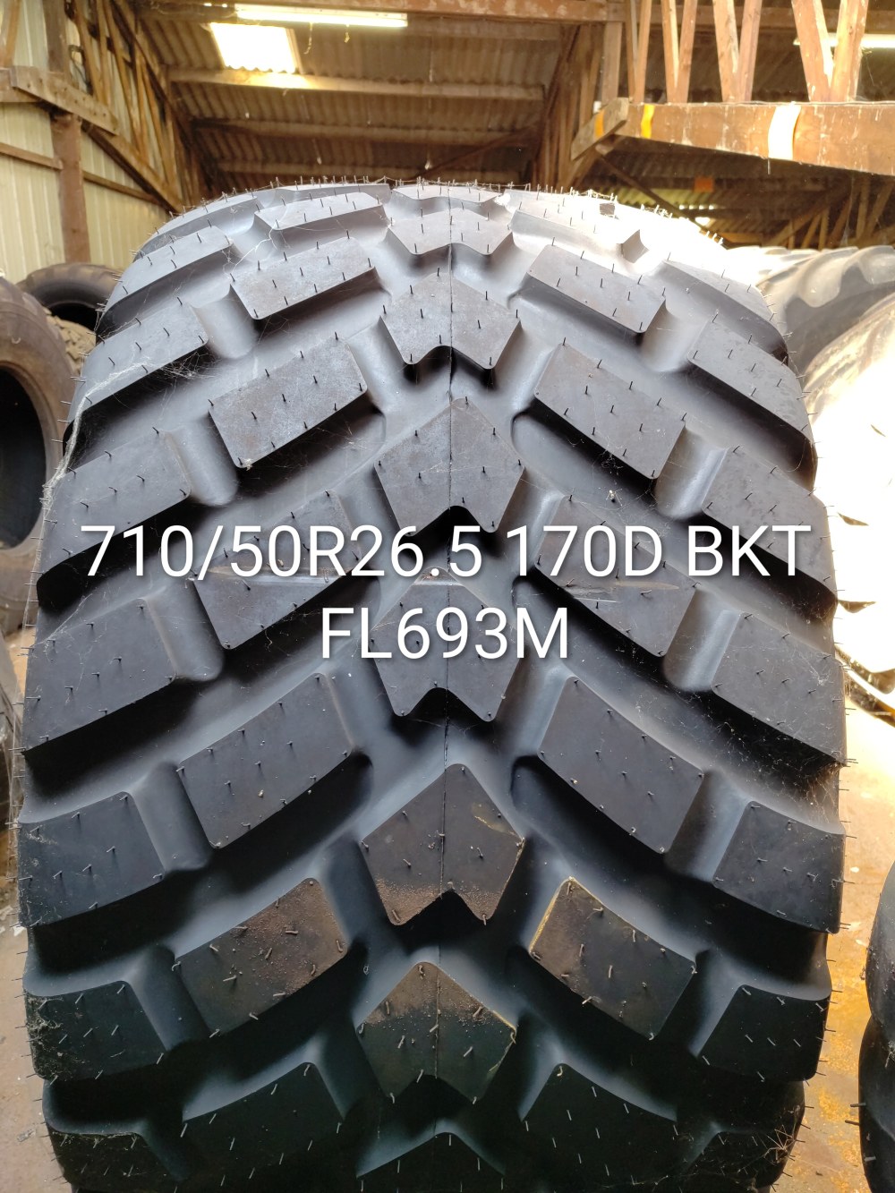 Pneu 710/50R26.5