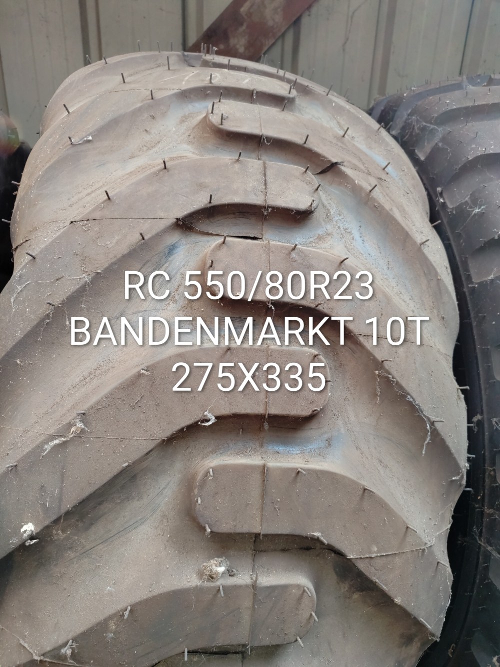 Pneu RC 550/80R23