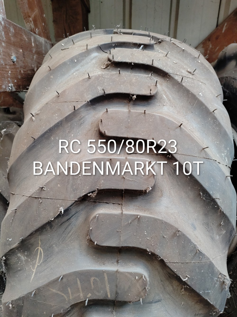 Pneu RC 550/80R23