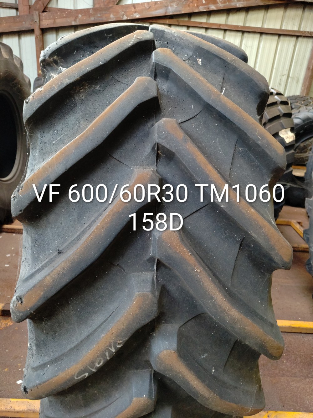 Pneu VF 600/60R30
