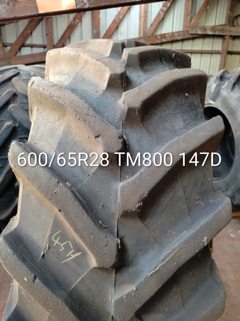 Pneu 600/65R28