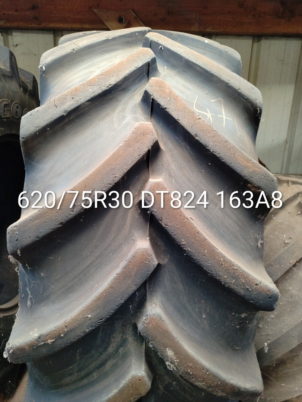 Pneu 620/75R30