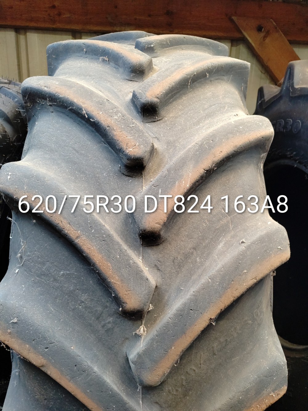 Pneu 620/75R30