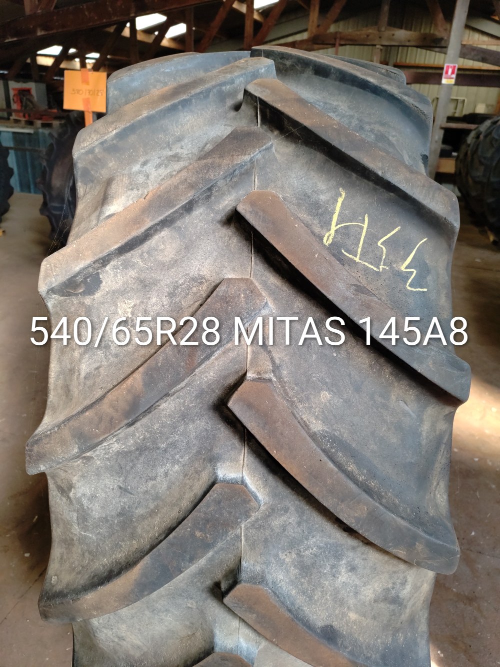 Pneu 540/65R28