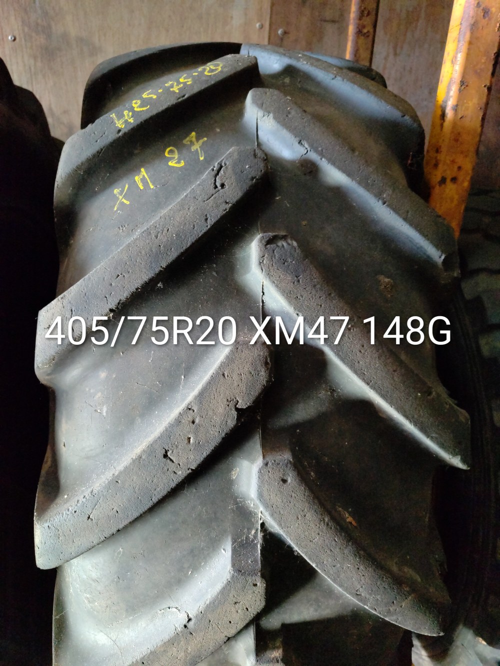 Pneu 425/75R20