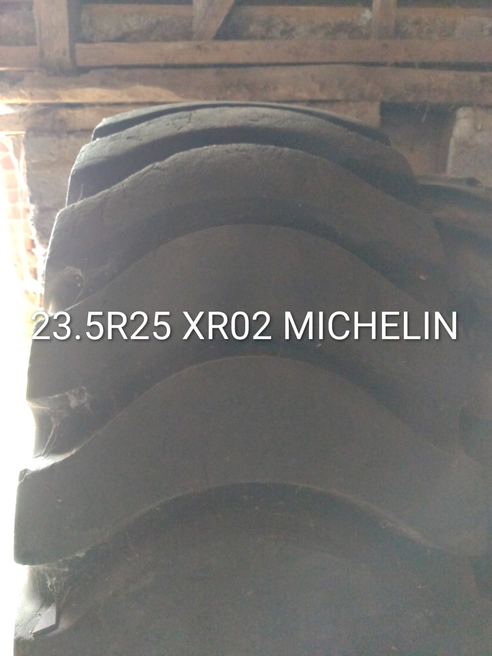 Pneu 23.5R25
