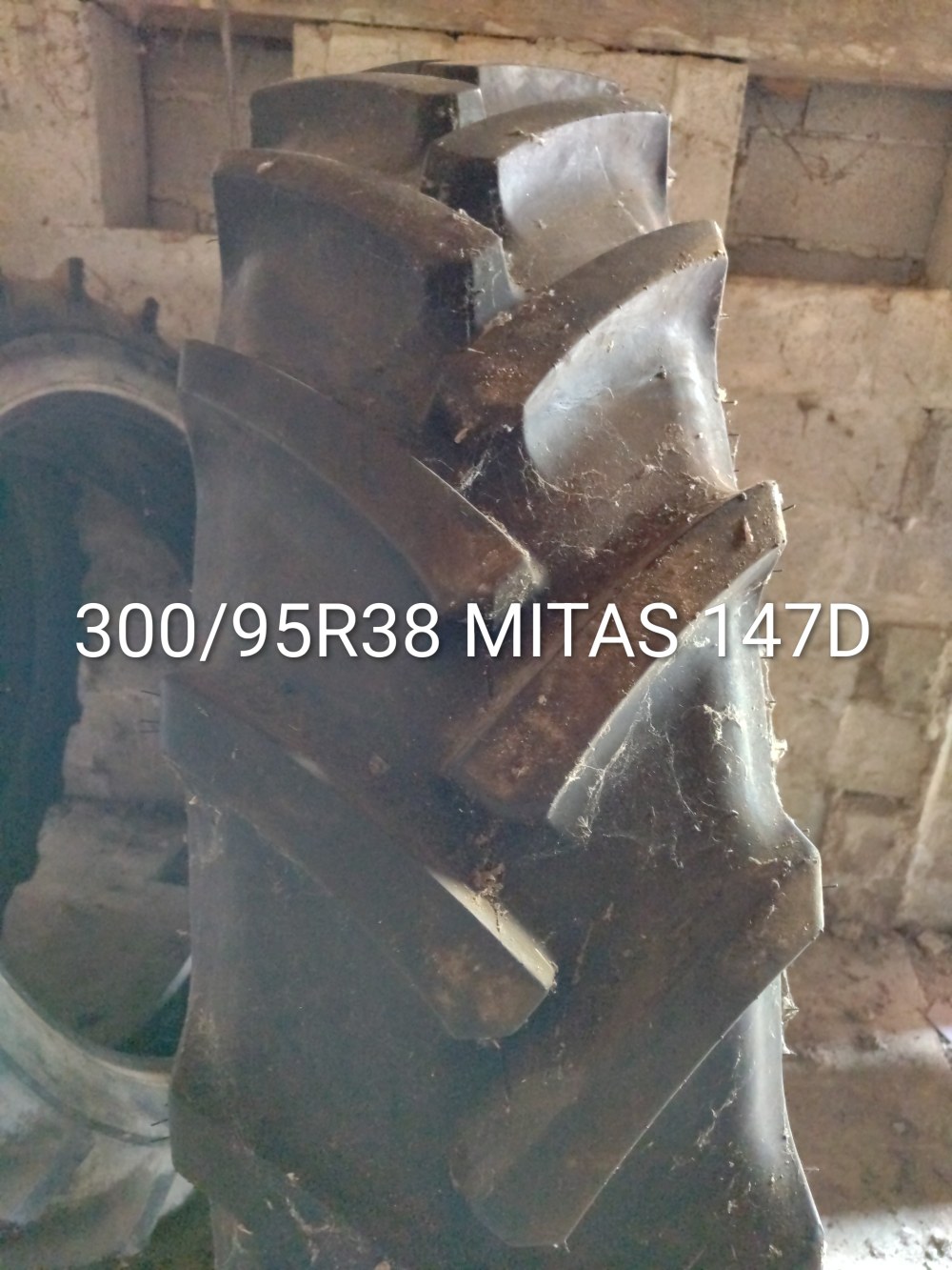 Pneu 300/95R38