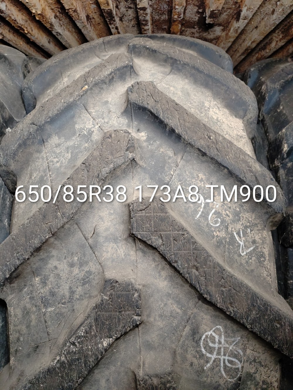 Pneu 650/85R38