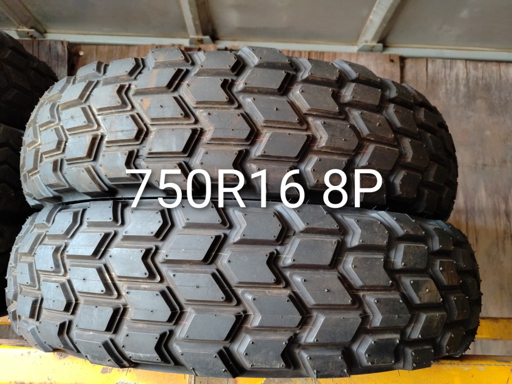 Pneu 750R16