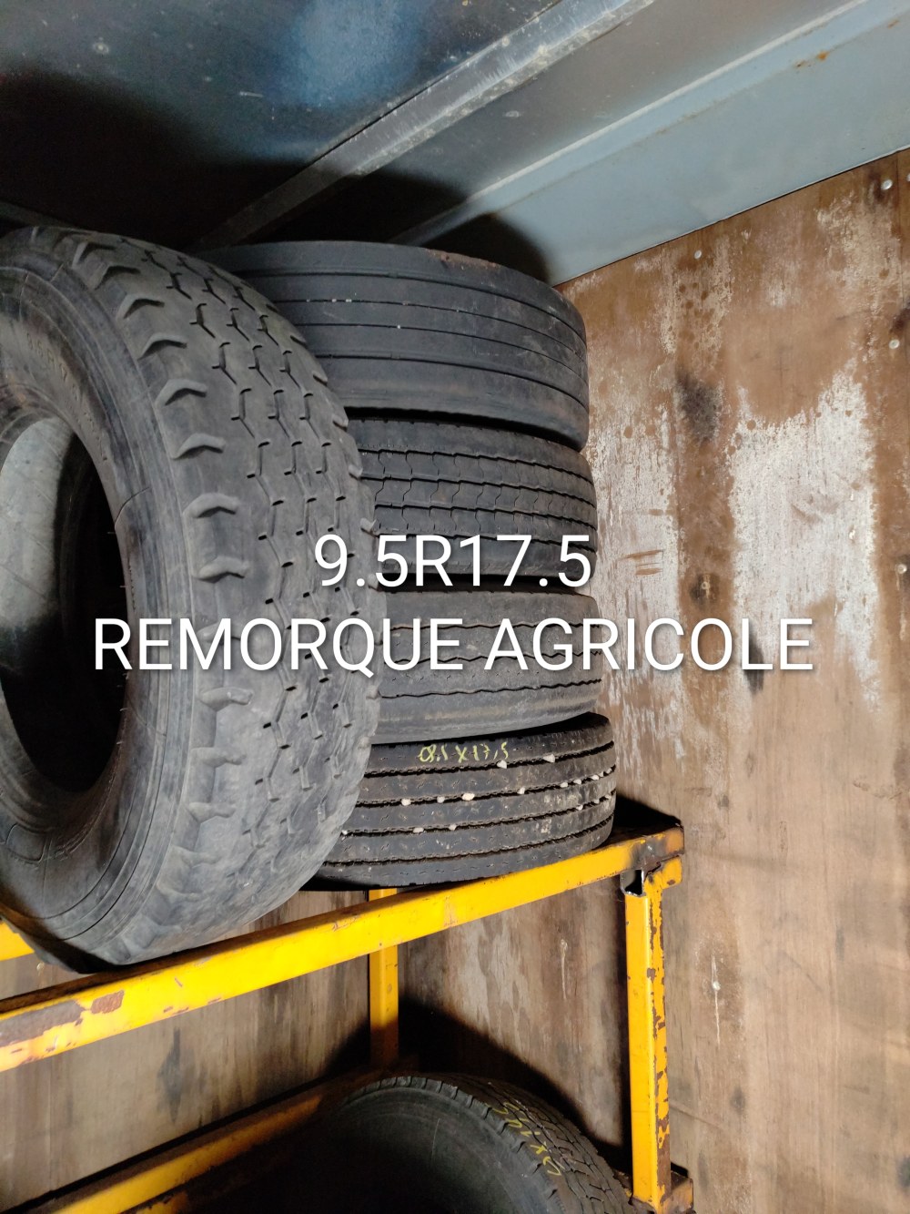 Pneu 9.5R17.5
