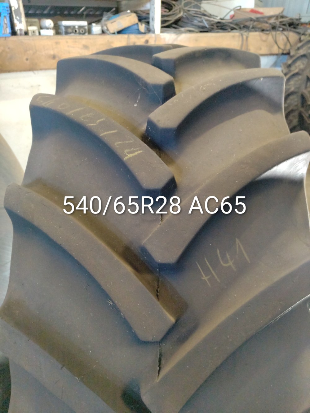 Pneu 540/65R24