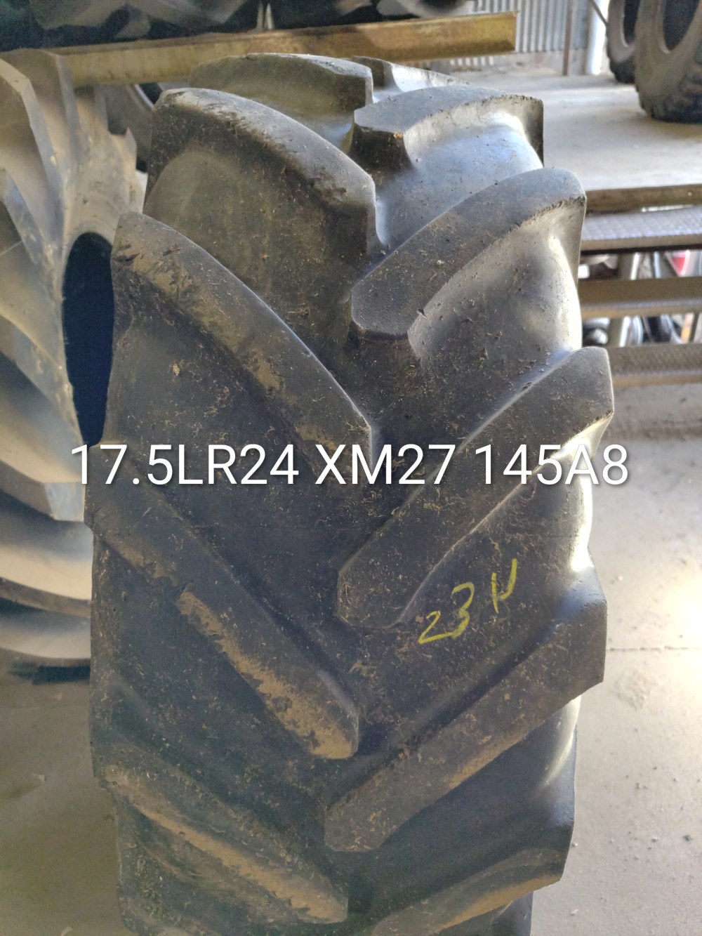 Pneu 17.5LR24 (460/70R24)