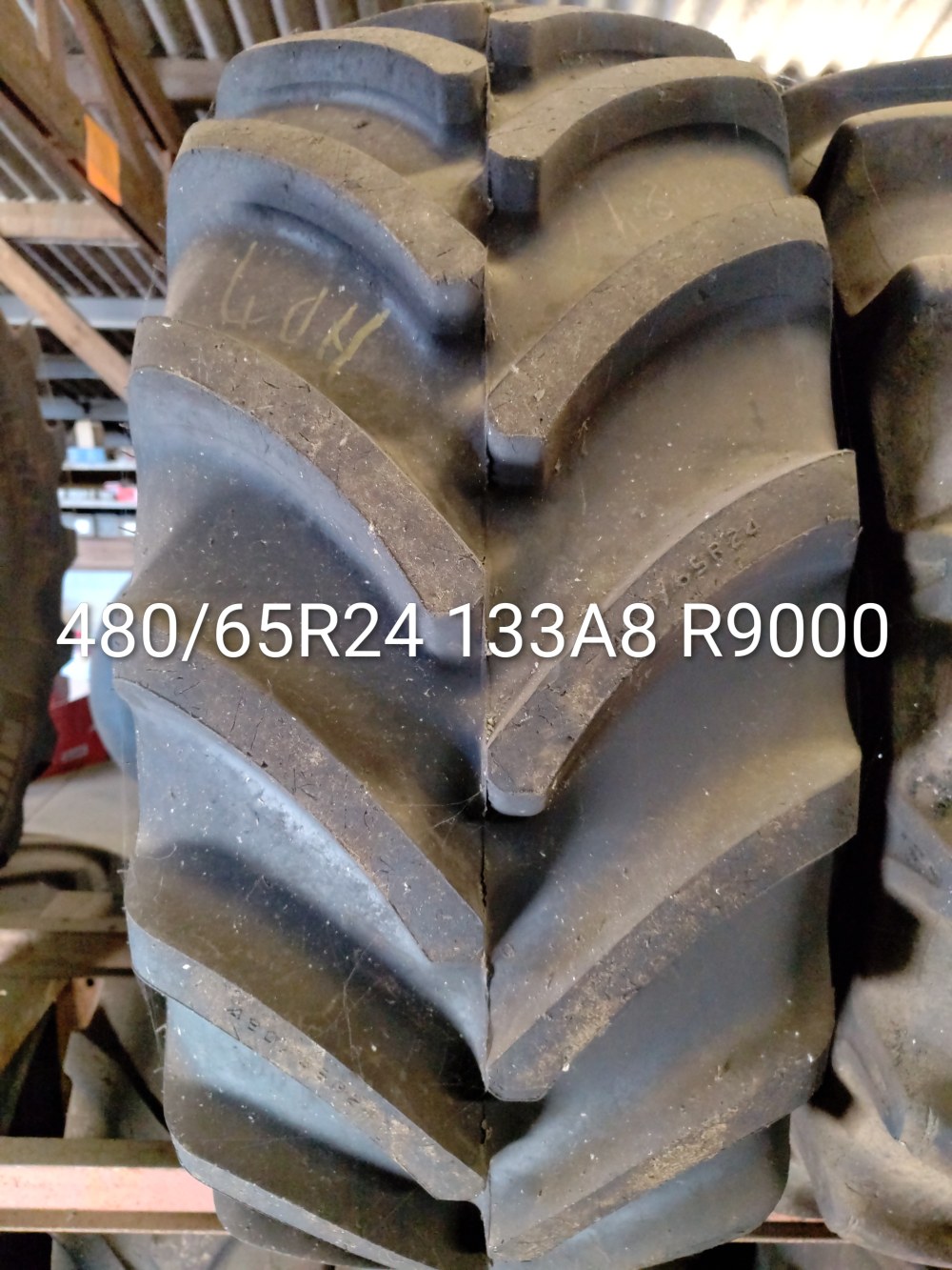 Pneu 480/65R24