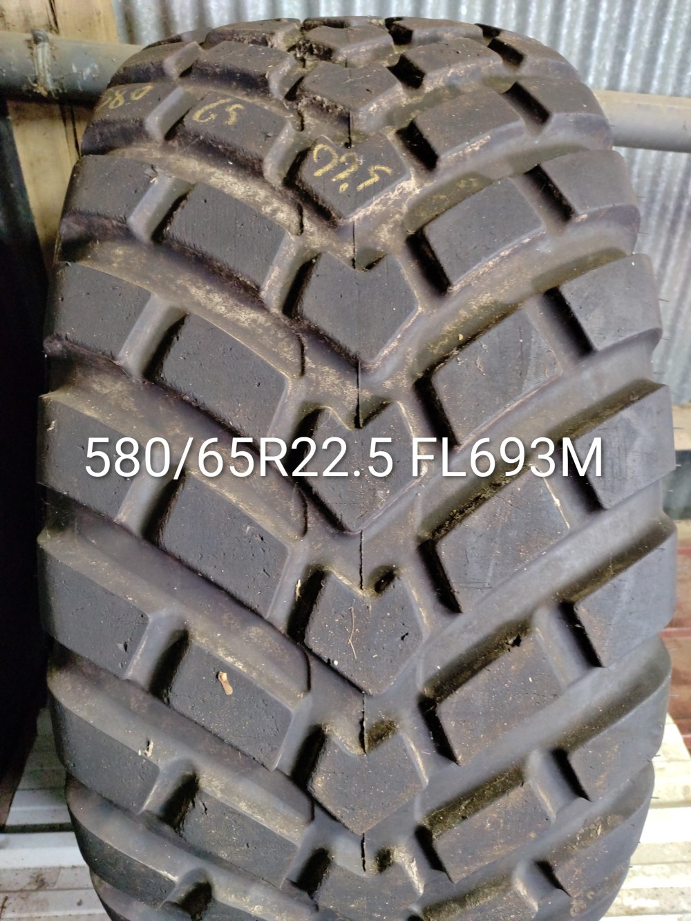 Pneu 580/65R22.5