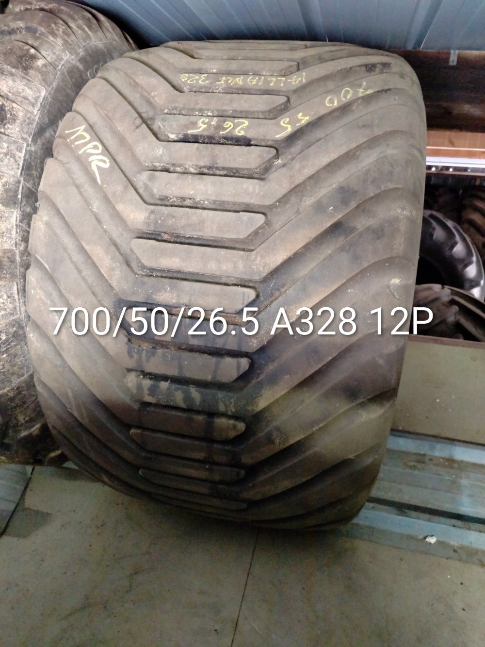 Pneu 700/50/26.5