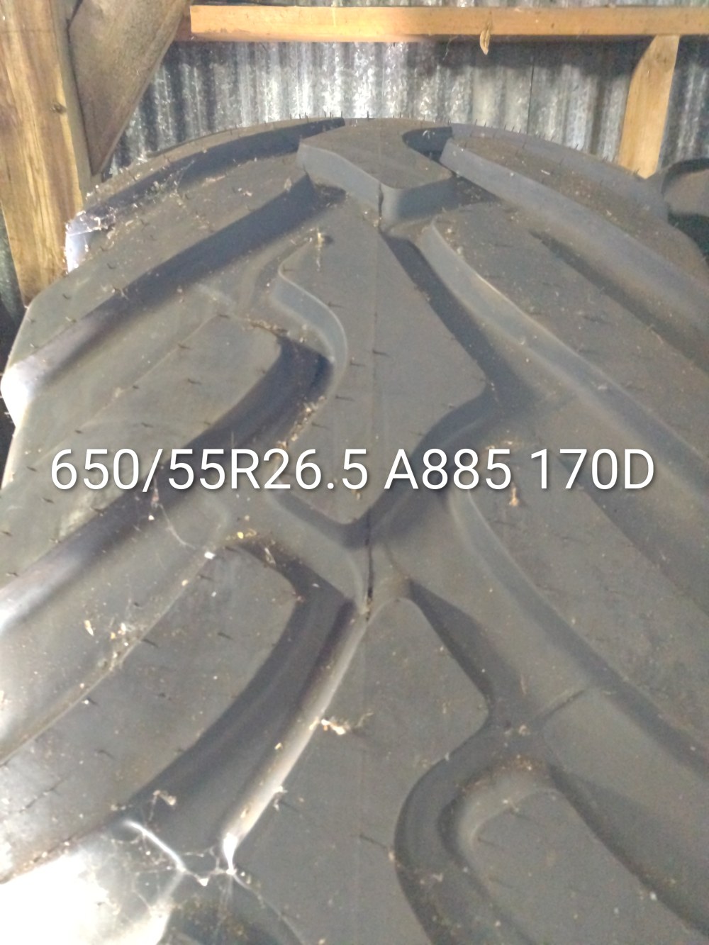 Pneu 650/55R26.5