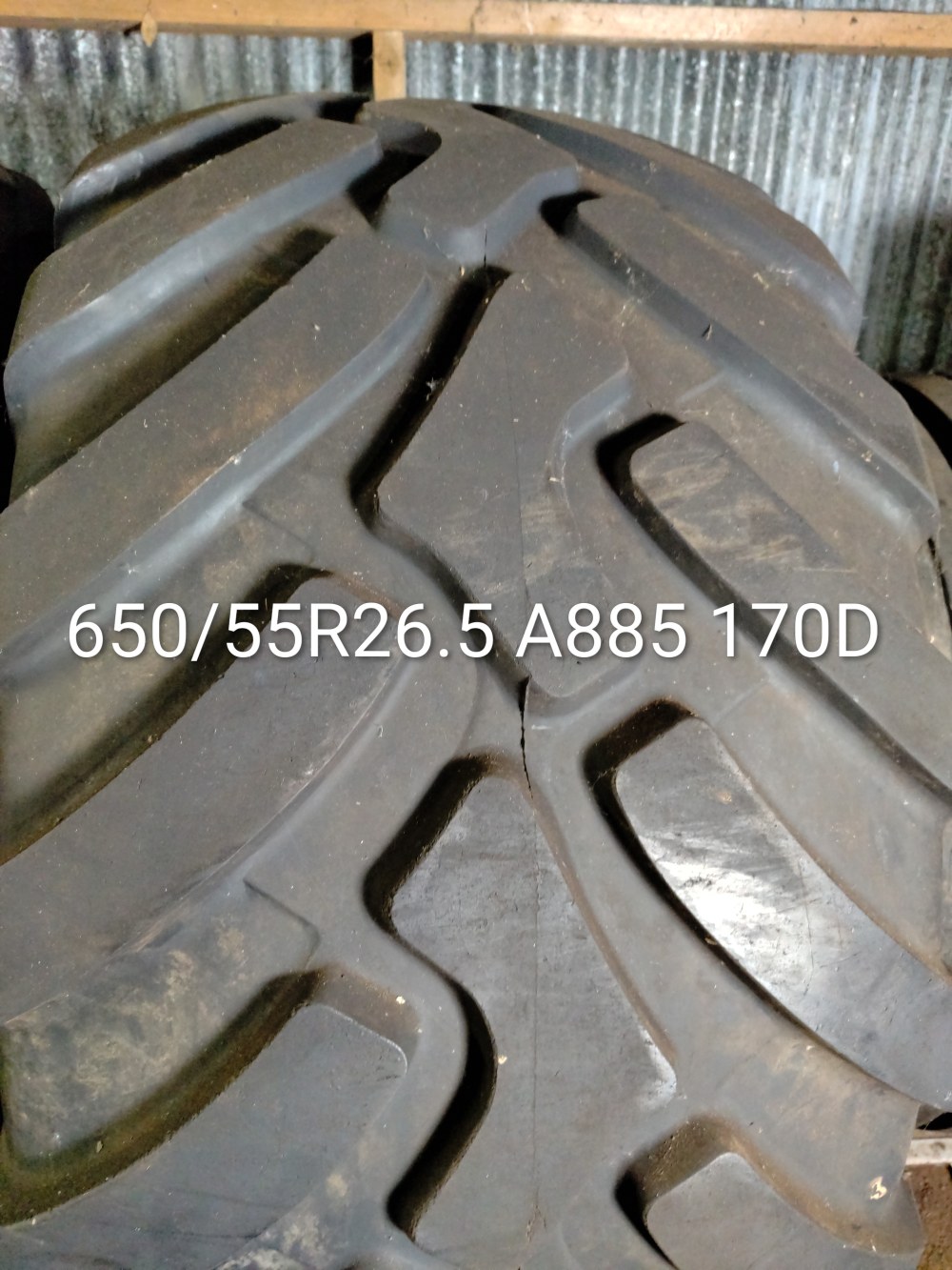 Pneu 650/55R26.5